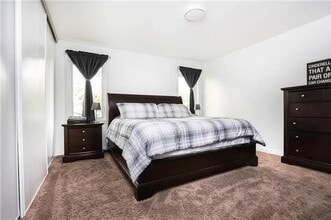 7 Tiverton Bay in Winnipeg, MB - Building Photo - Building Photo