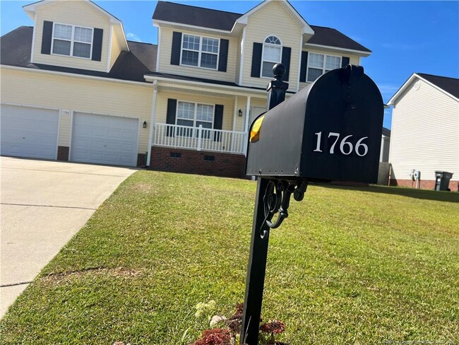 1766 Cherrypoint Dr in Fayetteville, NC - Building Photo - Building Photo