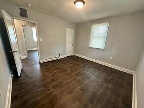 652 Miller Rd-Unit -652 B in Sumter, SC - Building Photo - Building Photo