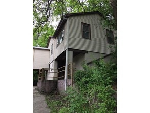 482 Route 9D in Beacon, NY - Foto de edificio - Building Photo