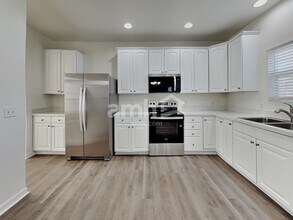 4461 Garden Club St in High Point, NC - Building Photo - Building Photo