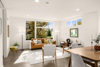 12672 60th Ave S in Seattle, WA - Building Photo - Building Photo