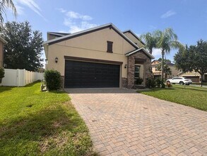 2278 Livorno Way in Land O Lakes, FL - Building Photo - Building Photo