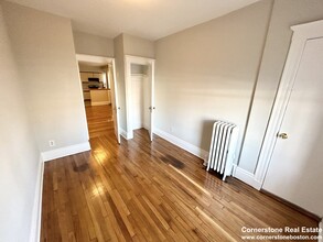 1758 Commonwealth Ave, Unit 1 in Boston, MA - Building Photo - Building Photo