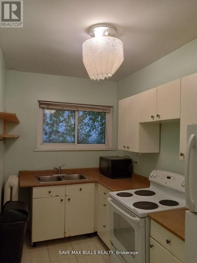 285 King St W in Hamilton, ON - Building Photo - Building Photo