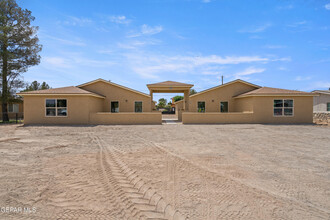 628 Milo Dr in Socorro, TX - Building Photo - Building Photo