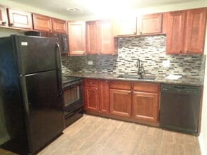 10205 86th Terrace in Palos Hills, IL - Building Photo - Building Photo