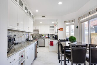 56 Mardi Gras Rd in Coronado, CA - Building Photo - Building Photo