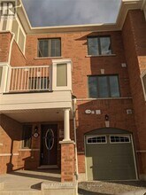 35 Bluegill Cres in Whitby, ON - Building Photo - Building Photo