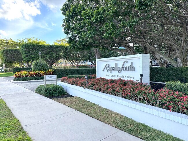 1801 S Flagler Dr in West Palm Beach, FL - Foto de edificio - Building Photo