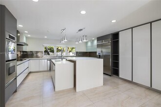 413 Santurce Ave in Coral Gables, FL - Building Photo - Building Photo
