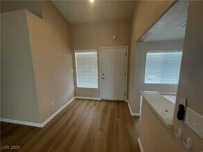 9401 Villa Ridge Dr in Las Vegas, NV - Building Photo - Building Photo