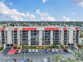 21405 Olean Blvd in Port Charlotte, FL - Building Photo