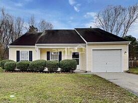 5405 Orchard Pond Dr in Raleigh, NC - Building Photo