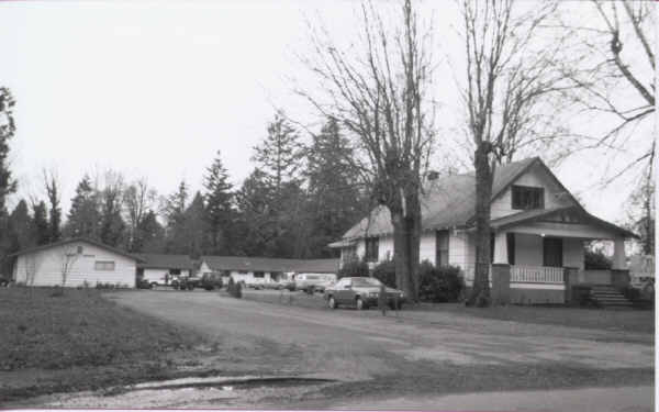 15069 SE E Ave in Milwaukie, OR - Building Photo