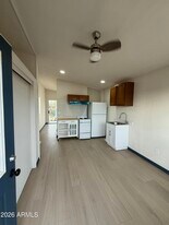 11008 W Southern Ave in Tolleson, AZ - Building Photo