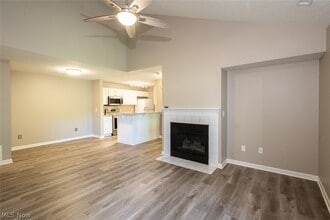 14822 Lenox Dr in Strongsville, OH - Building Photo - Building Photo