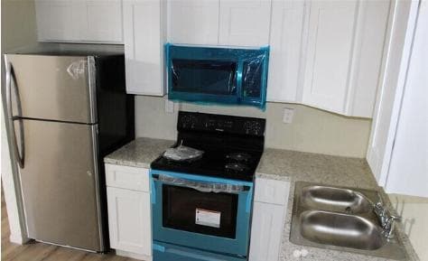 637 NE Waldo Rd in Gainesville, FL - Building Photo - Building Photo