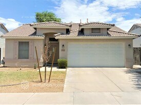 2724 E Concho Ave in Mesa, AZ - Building Photo