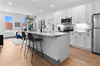 The Ridge in Cincinnati, OH - Building Photo - Building Photo
