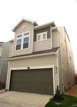 1925 Huntly Chase Dr in Houston, TX - Building Photo - Building Photo