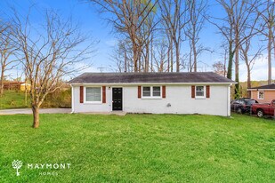 409 Kenmore Dr in Piedmont, SC - Building Photo