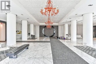 88-2088 Park Lawn Rd in Toronto, ON - Building Photo - Building Photo