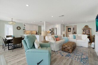 30 Annapolis Way in Newbury, MA - Building Photo - Building Photo