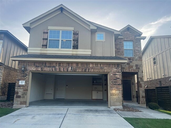 property at 3651 Sandy Brook Dr