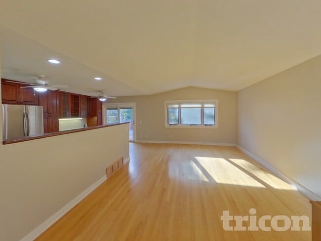 1701 116th St E in Burnsville, MN - Building Photo - Building Photo