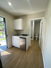 2394 Orange Center Blvd in Orlando, FL - Building Photo - Building Photo