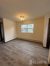 710-712-712 Drake Ave in Middlesex, NJ - Building Photo - Building Photo