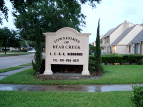 Townhomes of Bear Creek in Houston, TX - Building Photo - Building Photo