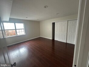 4008 Summer Hollow Ct in Chantilly, VA - Building Photo - Building Photo