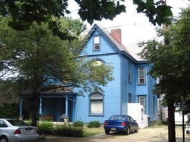 208 Thompson St Apartments