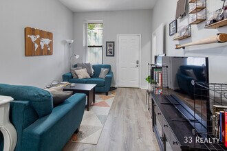 1337 W Huron St in Chicago, IL - Building Photo - Building Photo