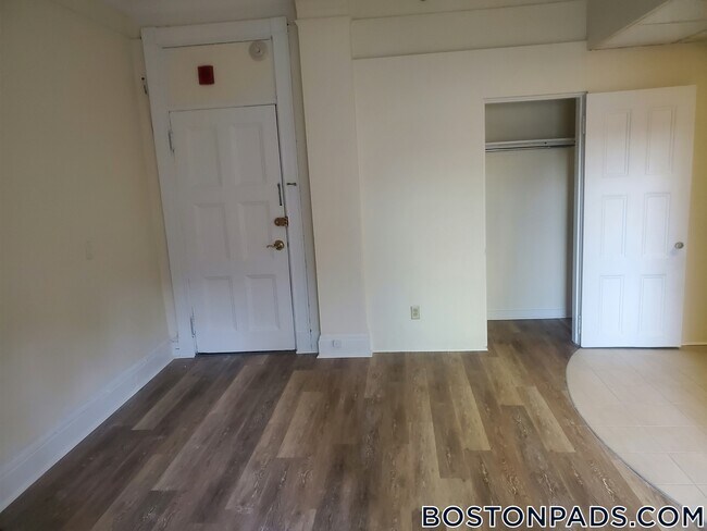 62 Boylston St, Unit 612A in Boston, MA - Building Photo - Building Photo