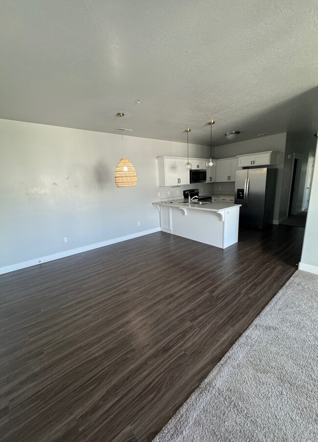 property at 1787 N Exchange Park Rd