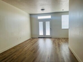 1627 S 2000 W in Syracuse, UT - Building Photo - Building Photo