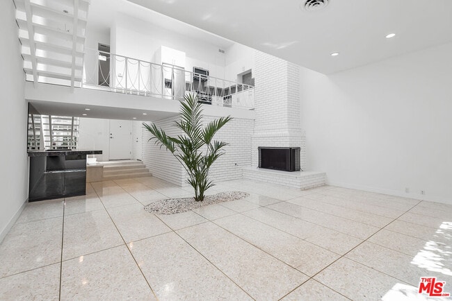 property at 764 N Doheny Dr