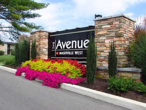 The Avenue Nashville West in Nashville, TN - Foto de edificio - Building Photo