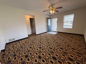 422 Lasalle Pl in Columbia, MO - Building Photo - Building Photo