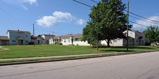 Washington Terrace Apartments in Raleigh, NC - Building Photo - Building Photo