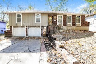 8921 E 90 Terrace in Kansas City, MO - Building Photo