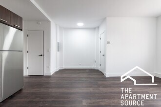 1553 W Hollywood Ave in Chicago, IL - Building Photo - Building Photo