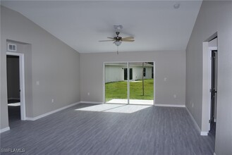2055 Blueberry Rd in North Port, FL - Building Photo - Building Photo