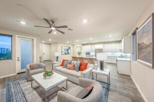 113 Bowery in Irvine, CA - Building Photo