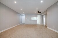 9025 Rue Cambon St photo'