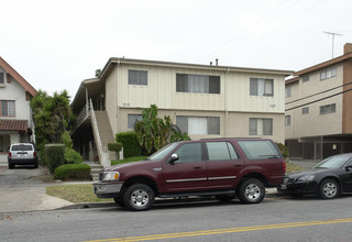 1759 Winona Blvd in Los Angeles, CA - Building Photo - Building Photo