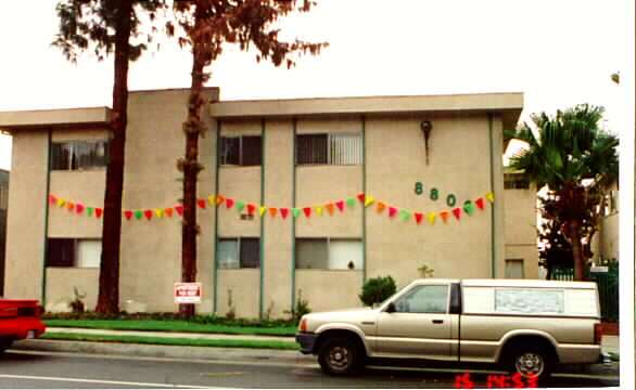 8806 Topanga Canyon Blvd in Canoga Park, CA - Building Photo - Building Photo